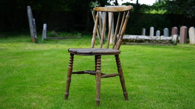 Garden Furniture and Solar Lights: Transforming Your Outdoor Space